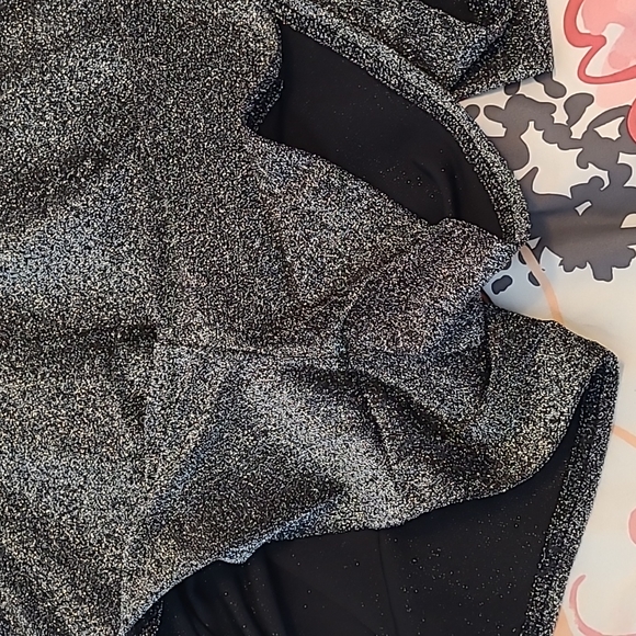 She + Sky Boutique Silver / Gray Sparkle Romper Size Small NWT - Picture 4 of 6